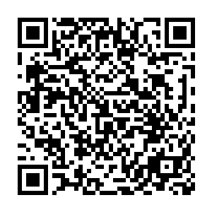 一个挟带着莫大威力的巨桶就仿似一道抛物线一般出现在了陈诚的眼前二维码生成