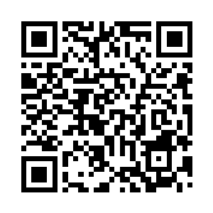 他们面前流动的数据和符号突然加速十倍二维码生成