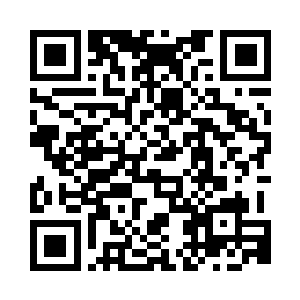 他送上了爱的礼物――他们的眼神碰撞缠绵二维码生成