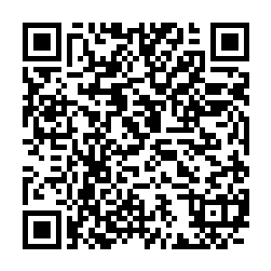 令黑色长方体就像是镶嵌着无数星辰的黑水晶一般璀璨和绚烂之时二维码生成
