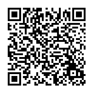 你现在让我显得很愚蠢了――但玛姬并没和我说过你也是她的客户二维码生成