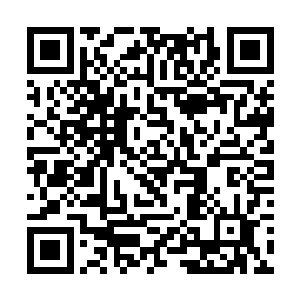 值得注意的还有一把比噬金三棱匕稍微短一些的短匕二维码生成