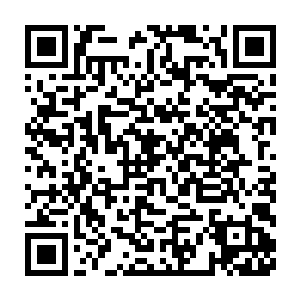 其实他已经把当年异能者与修真者的大战和萝纱的计划联系到了一块二维码生成