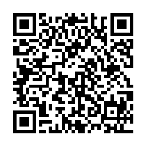 千夜怎么也无法相信这老头会是个能够使用符语阵列的巨匠二维码生成