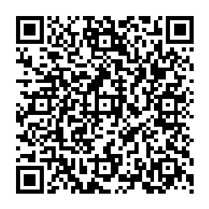 只见那第三只眼忽然往被罗楼和波塞冬的威压压得瘫倒在地不能动弹的爱德华和翠碧丝二人二维码生成