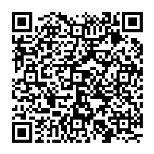 和她姐姐也就是海阳县驻京办主任梁荷仙都是原来的县委副书记现在的县长于全方的情人二维码生成