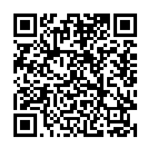 咖啡厅的枪击案件他刚才在路上也接到了李南的电话二维码生成