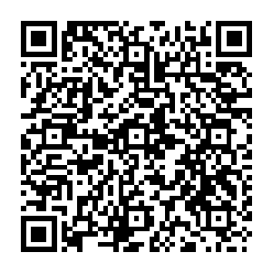 垂袖轻罗随着身上的气息浮动一张俏脸已经煞白但是却依旧倔强地等着对面的谢傲二维码生成
