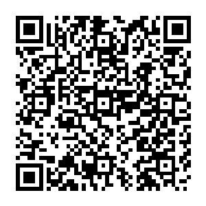如果不是很清楚自己没有这个毛病的话――他甚至要怀疑自己是不是得了失魂症了二维码生成