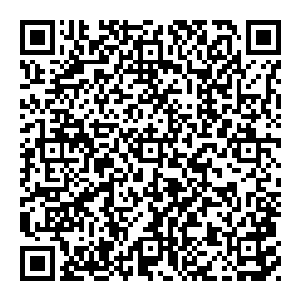 就在赵纯良这边刚拍下钞票的时候 突然戴墨镜的女子那边也传來了啪的一声 只不过 这一声啪 并不是手拍在桌子上的声音 而是…二维码生成