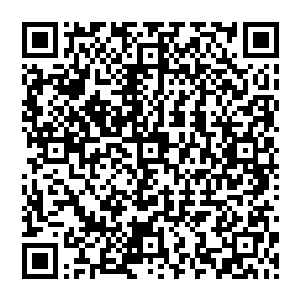 我特别单纯地把这场明明是他占尽便宜的同居和这区区100元的福利看成了他对我与众不同的关照二维码生成