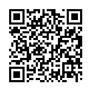 看到登月舱上的标志和不远处一动不动的国旗二维码生成