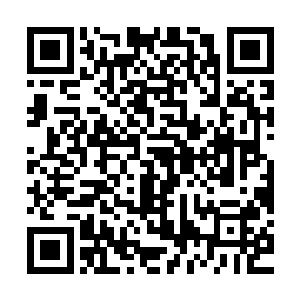 而且从瞄准镜里也没有看到有人接替被他击毙的机枪手继续射击二维码生成