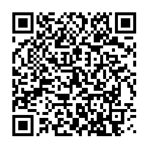 而且陆为民似乎也在通过英若惠不断的与房地产商们进行沟通和联络二维码生成