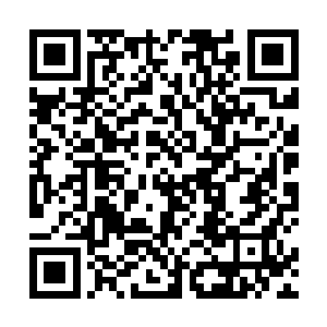 虚空猎手的触手碎片和支离破碎的星舰残骸混合在一起二维码生成