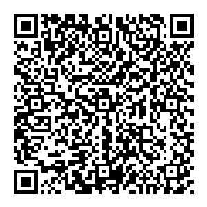 这瓶里是我姐的骨灰……你如果觉得忌讳就算了……你如果……就把这瓶里的骨灰撒了吧……当送她最后一程……我想她一定很高兴……二维码生成