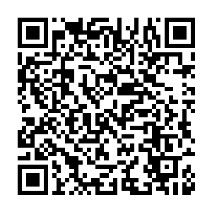 那辆看起来很一般的两厢小车有着一个小伙子们几乎没见过的排挡二维码生成