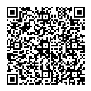 陆为民在初来乍到时就在县委常委会上提出的将乡镇企业局转变职能为招商引资局的意见虽然并没有付诸实施二维码生成